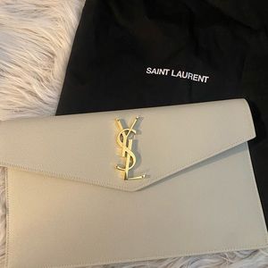 Saint Laurent Uptown
Calfskin Leather Envelope Clutch, used once